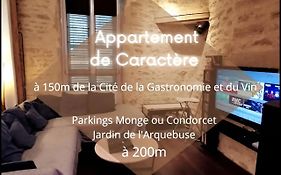 Appartement de caractère - Arquebuse-Gare Cité Internationale de la Gastronomie et du Vin - à deux pas de toutes les commodités